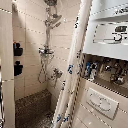 Cozy Sarajevo City Center Apartment With Private Garden Saraievo