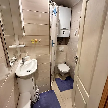 Cozy Sarajevo City Center Apartment With Private Garden *