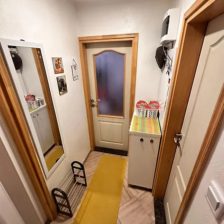 Cozy Sarajevo City Center Apartment With Private Garden Casa de Férias *