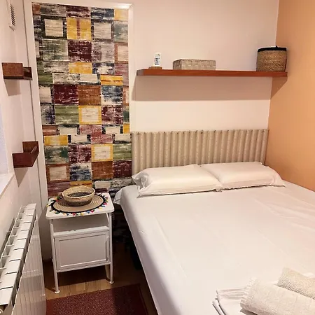 Cozy Sarajevo City Center Apartment With Private Garden Casa de Férias